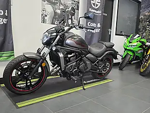 Used 2025 Kawasaki Vulcan S Black - Interior and Exterior details 11