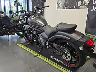 Used 2025 Kawasaki Vulcan S Black - Interior and Exterior details 12