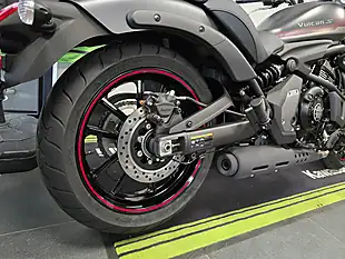 Used 2025 Kawasaki Vulcan S Black - Interior and Exterior details 6