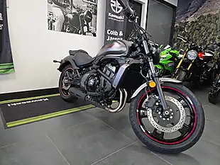 Used 2025 Kawasaki Vulcan S Black - Interior and Exterior details 8