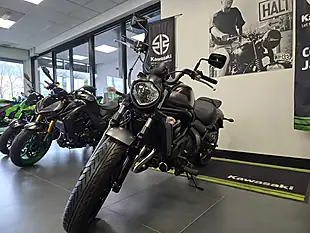 Used 2025 Kawasaki Vulcan S Black - Interior and Exterior details 9