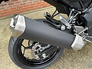 Used 2025 Kawasaki Z125 Br Green - Interior and Exterior details 13