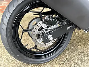 Used 2025 Kawasaki Z125 Br Green - Interior and Exterior details 14