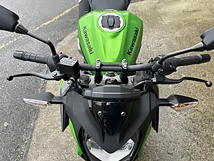 Used 2025 Kawasaki Z125 Br Green - Interior and Exterior details 9