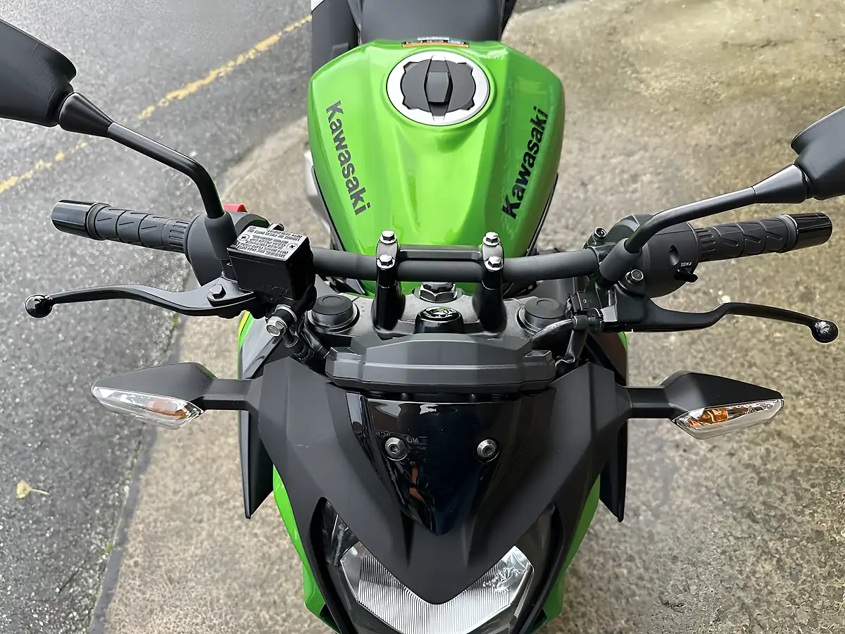Used 2025 Kawasaki Z125 Br Green - Interior and Exterior details 9