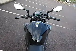 Used 2025 Kawasaki Z500 Black/Grey - Interior and Exterior details 11