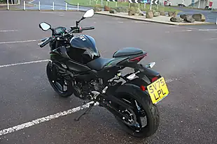 Used 2025 Kawasaki Z500 Black/Grey - Interior and Exterior details 8