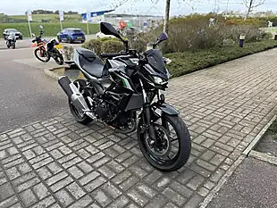 Used 2025 Kawasaki Z500 S Black/Grey - Interior and Exterior details 3
