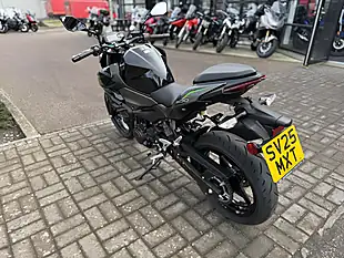 Used 2025 Kawasaki Z500 S Black/Grey - Interior and Exterior details 7