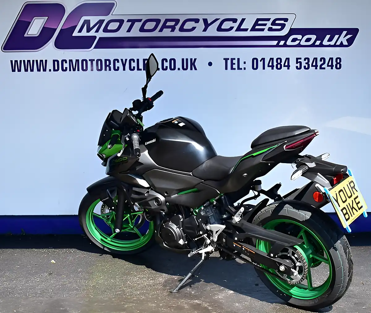 Used 2025 Kawasaki Z500 Se Green - Interior and Exterior details 6