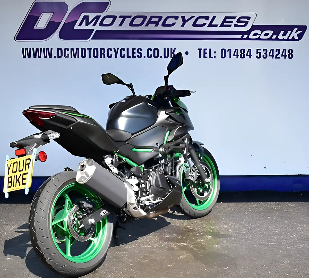 Used 2025 Kawasaki Z500 Se Green - Interior and Exterior details 8