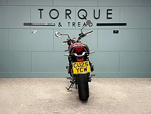 Used 2025 Kawasaki Z650RS Modern Classic Red - Interior and Exterior details 5