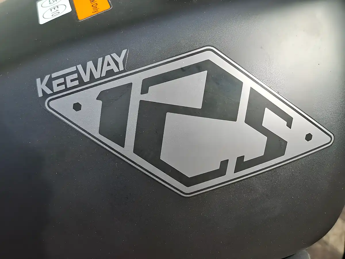 Used 2025 Keeway K-Light 125 Black - Interior and Exterior details 12