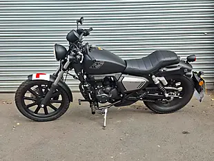 Used 2025 Keeway K-Light 125 Black - Interior and Exterior details 6