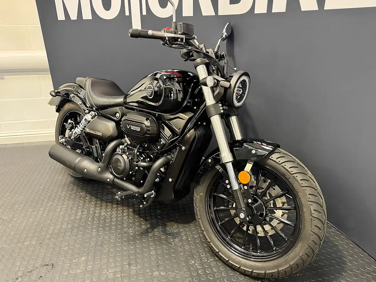 Used 2025 Keeway Rkv 125 C - Interior and Exterior details 5