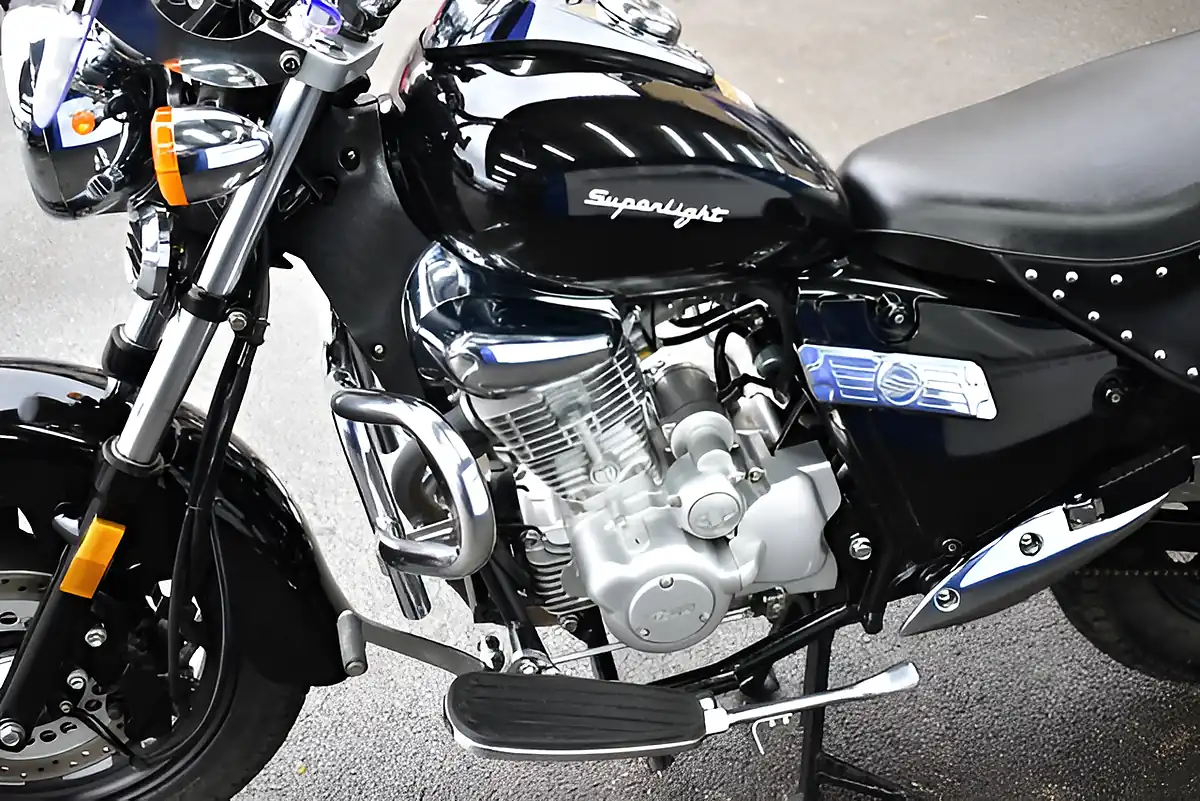Used 2025 Keeway Superlight 125 Custom Cruiser Black - Interior and Exterior details 14