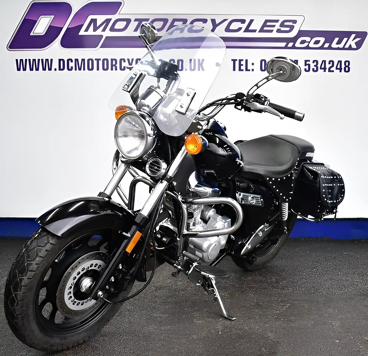 Used 2025 Keeway Superlight 125 Custom Cruiser Black - Interior and Exterior details 4