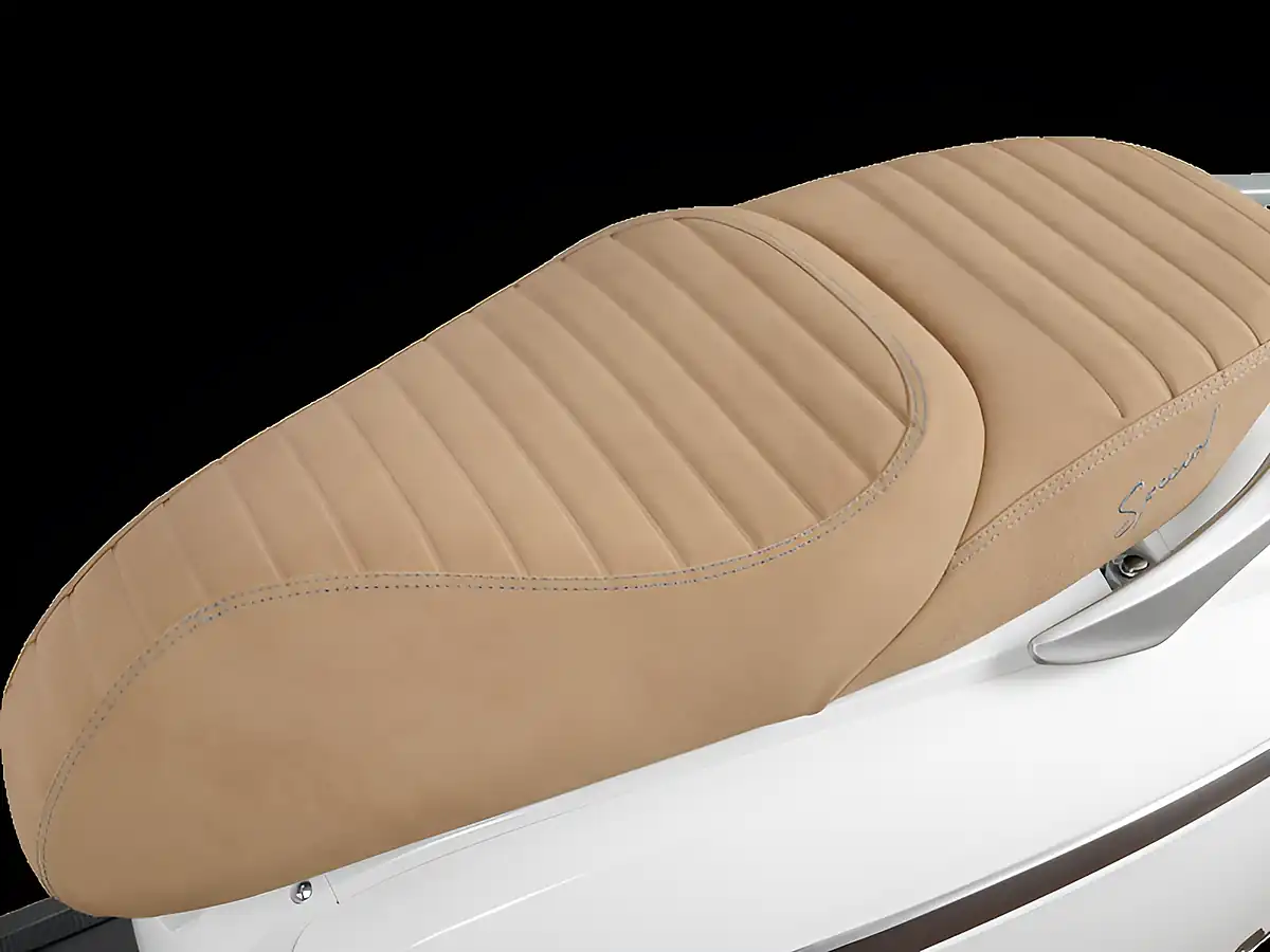 Used 2025 Keeway Versilia Black - Interior and Exterior details 15
