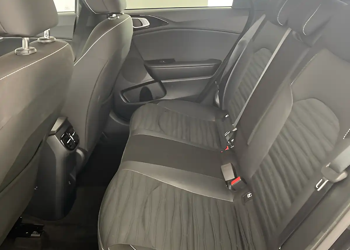 Used 2025 Kia Ceed GT-Line Black - Interior and Exterior details 12