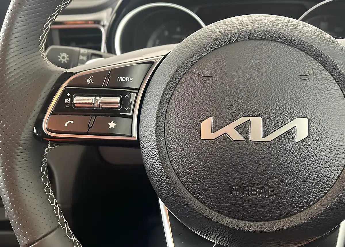 Used 2025 Kia Ceed GT-Line Black - Interior and Exterior details 19