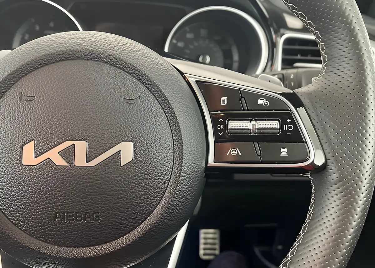 Used 2025 Kia Ceed GT-Line Black - Interior and Exterior details 20