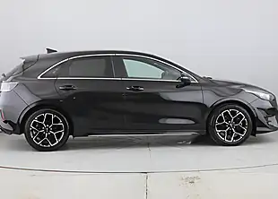 Used 2025 Kia Ceed GT-Line Black - Interior and Exterior details 3