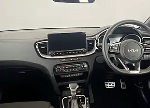 Used 2025 Kia Ceed GT-Line Black - Interior and Exterior details 9
