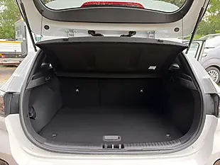 Used 2025 Kia Ceed GT-Line Fusion White - Interior and Exterior details 15