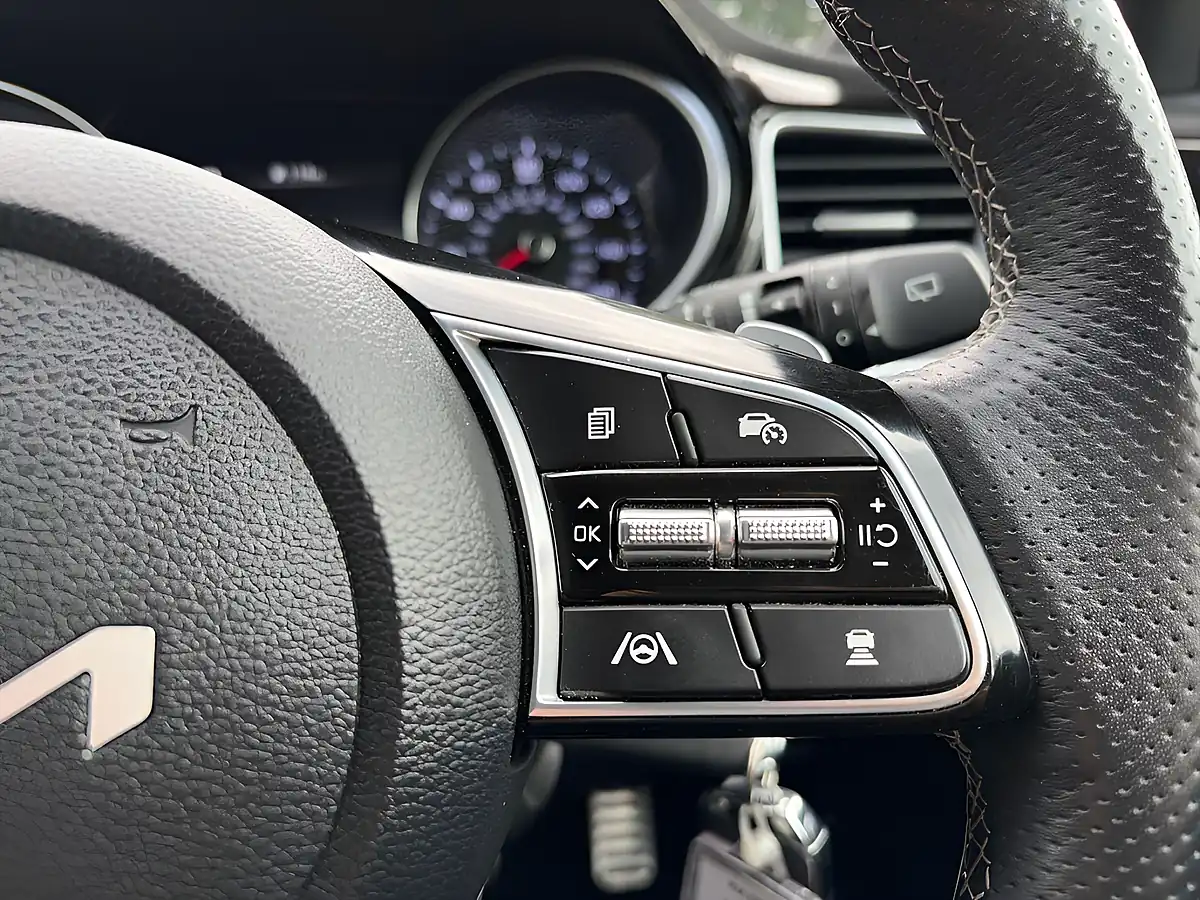 Used 2025 Kia Ceed GT-Line Fusion White - Interior and Exterior details 16