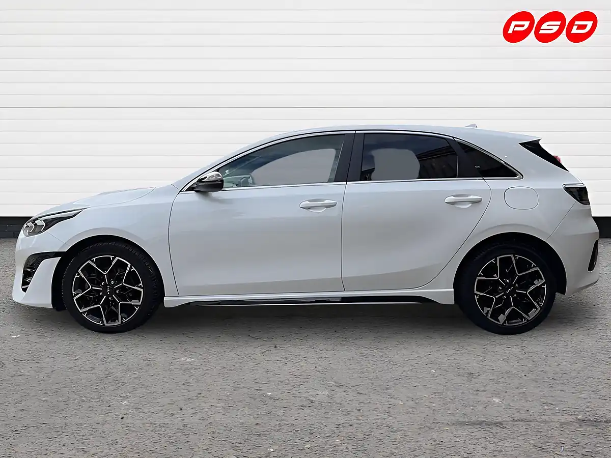 Used 2025 Kia Ceed GT-Line Fusion White - Interior and Exterior details 4