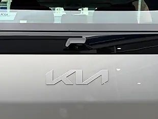 Used 2025 Kia EV3 Air Silver - Interior and Exterior details 20