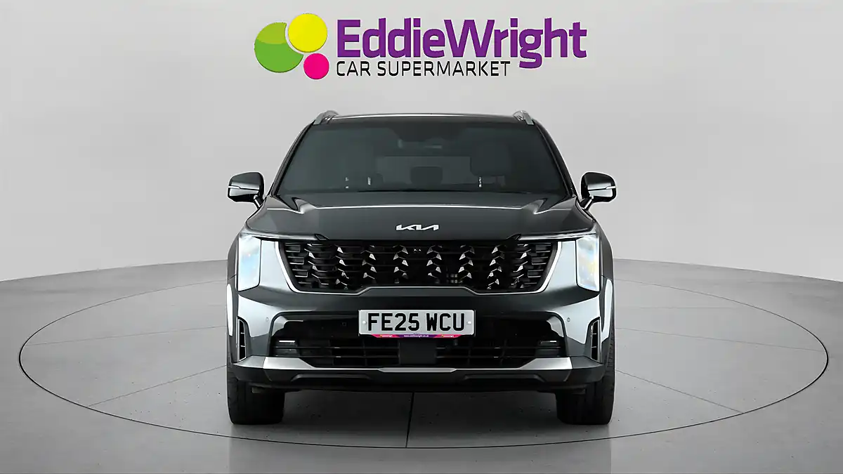 Used 2025 Kia Sorento 4 Grey - Interior and Exterior details 2