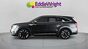 Used 2025 Kia Sorento 4 Grey - Interior and Exterior details 4