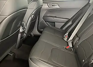 Used 2025 Kia Sportage 3 Black - Interior and Exterior details 12
