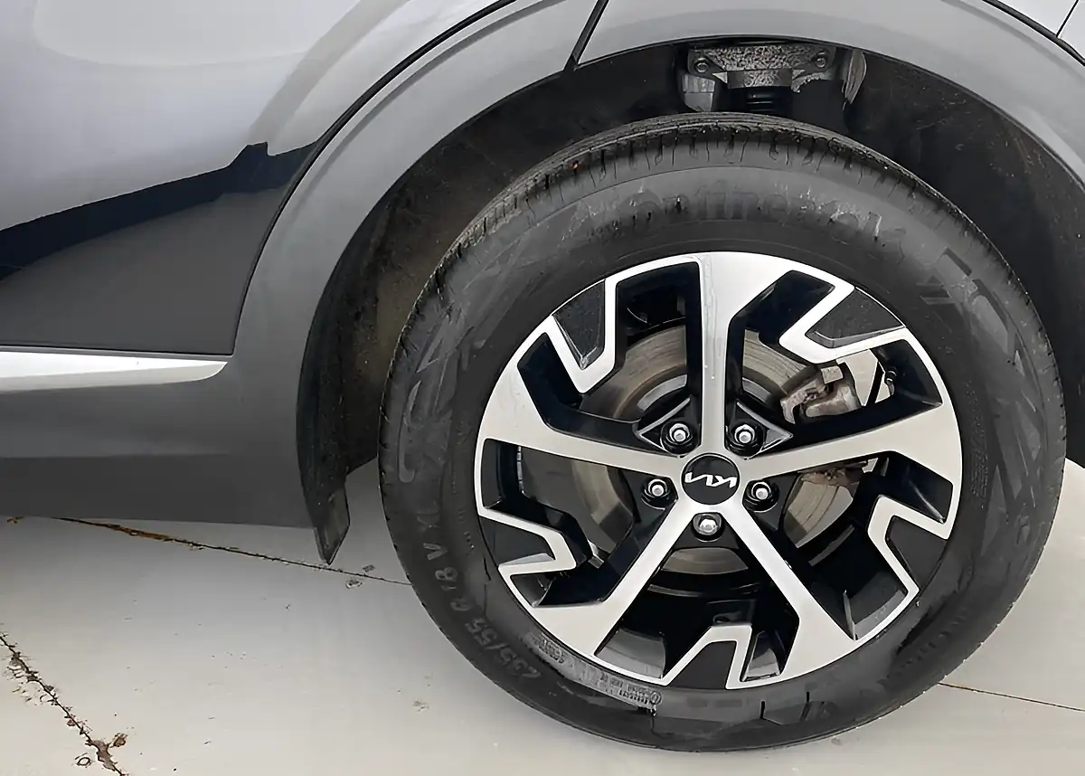 Used 2025 Kia Sportage 3 Black - Interior and Exterior details 15