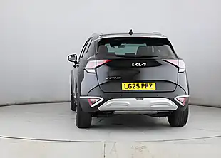 Used 2025 Kia Sportage 3 Black - Interior and Exterior details 4