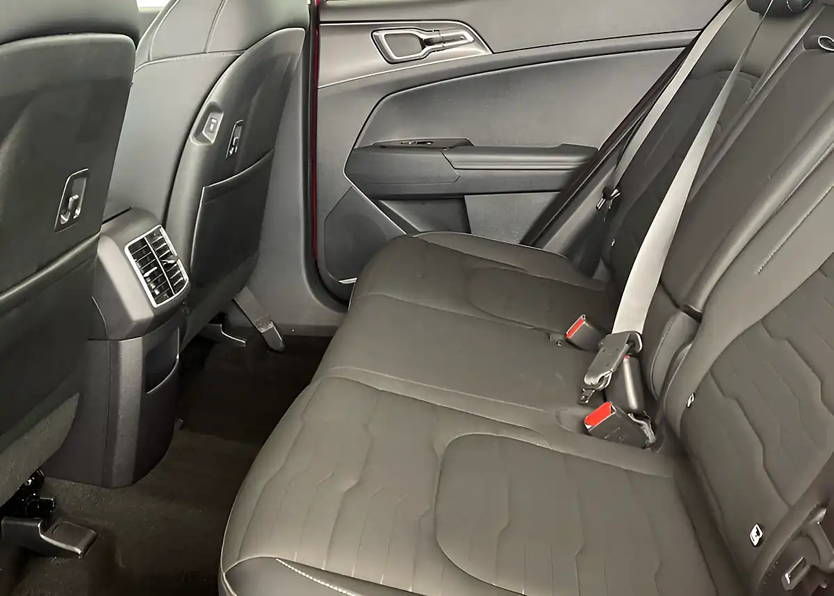 Used 2025 Kia Sportage '3' Red - Interior and Exterior details 12
