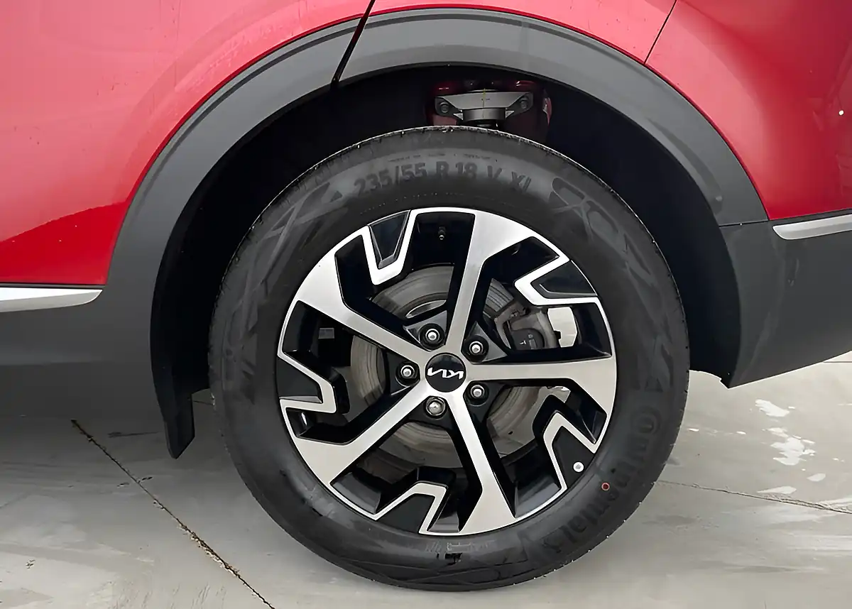 Used 2025 Kia Sportage '3' Red - Interior and Exterior details 15