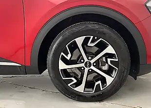 Used 2025 Kia Sportage '3' Red - Interior and Exterior details 17
