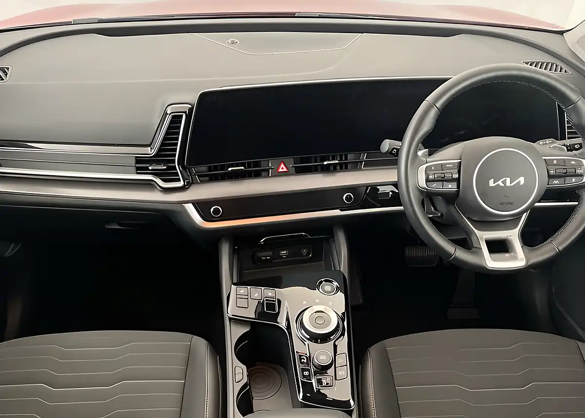 Used 2025 Kia Sportage '3' Red - Interior and Exterior details 9