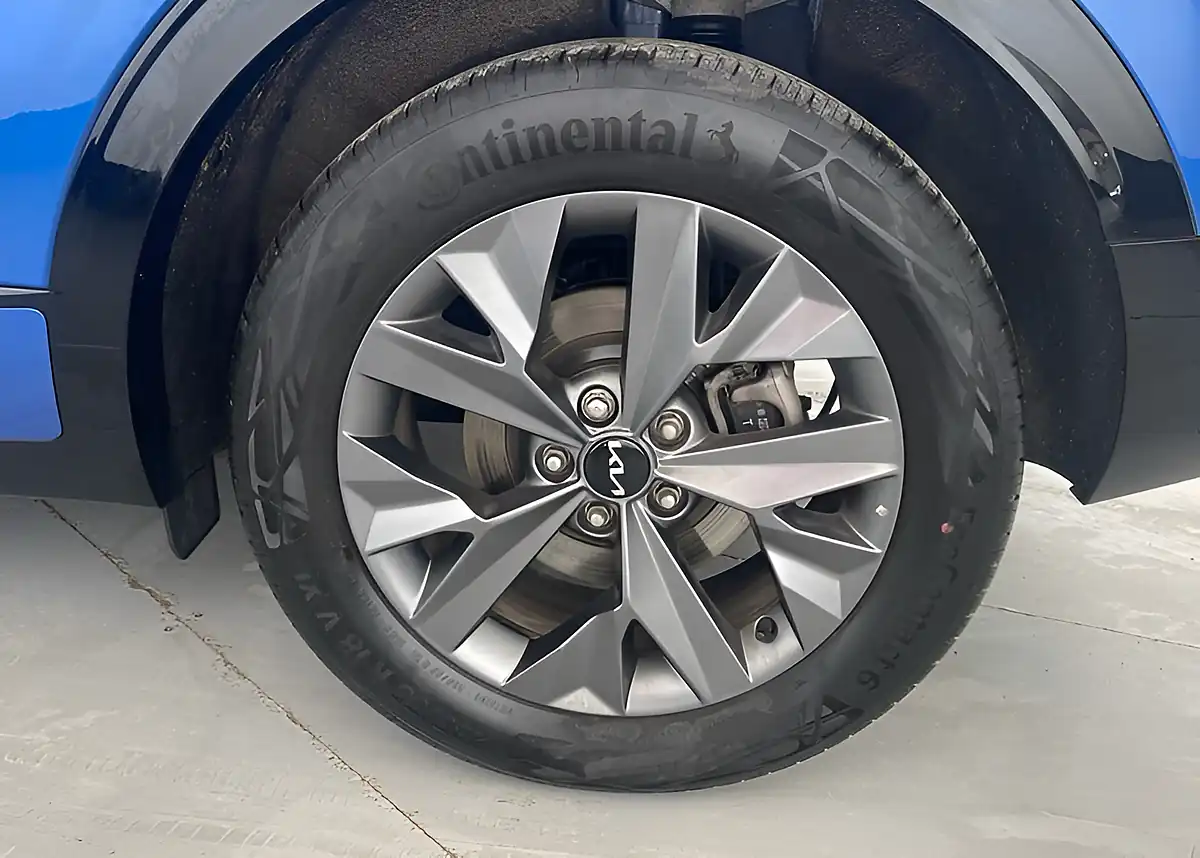 Used 2025 Kia Sportage GT-Line S Blue - Interior and Exterior details 15