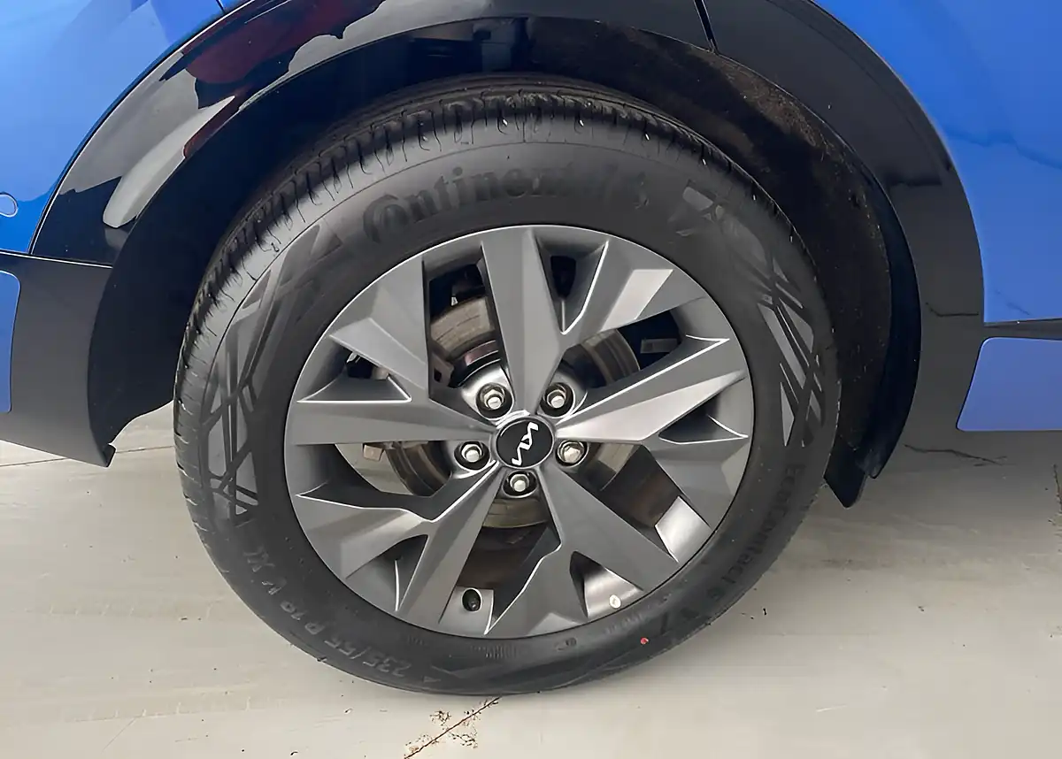 Used 2025 Kia Sportage GT-Line S Blue - Interior and Exterior details 16