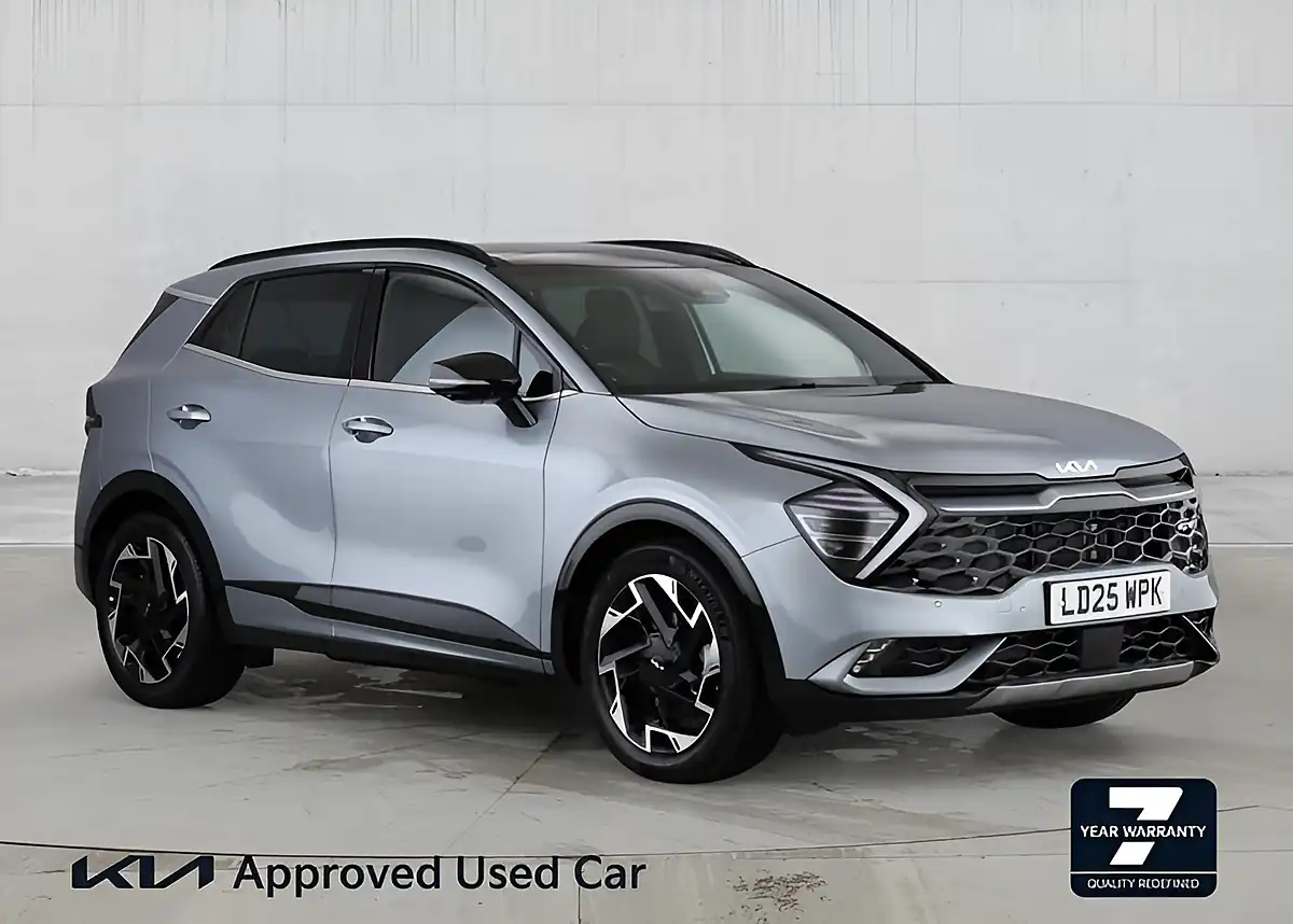 Used 2025 Kia Sportage GT-Line 's' Silver - Front View
