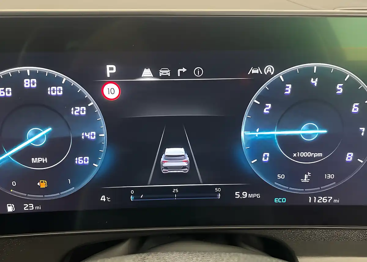 Used 2025 Kia Sportage GT-Line 's' Silver - Interior and Exterior details 11