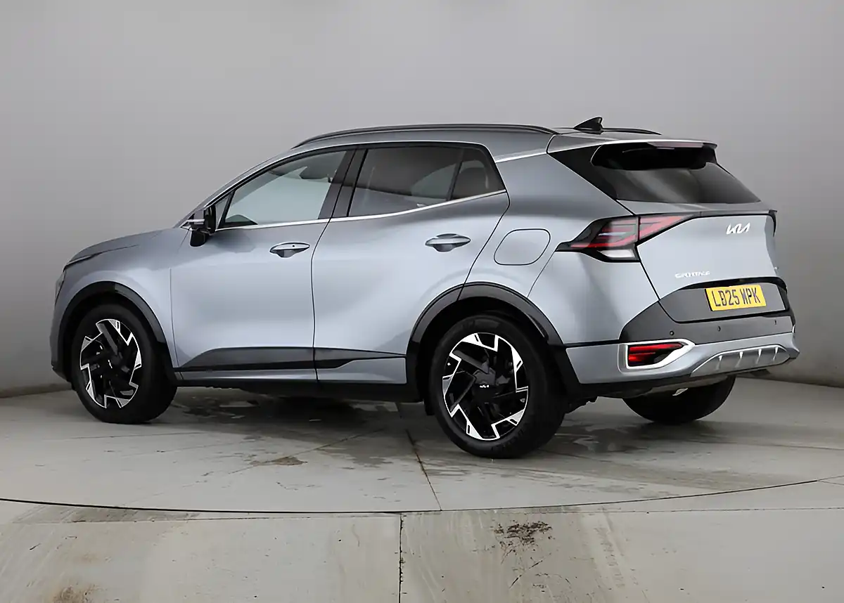 Used 2025 Kia Sportage GT-Line 's' Silver - Interior and Exterior details 2