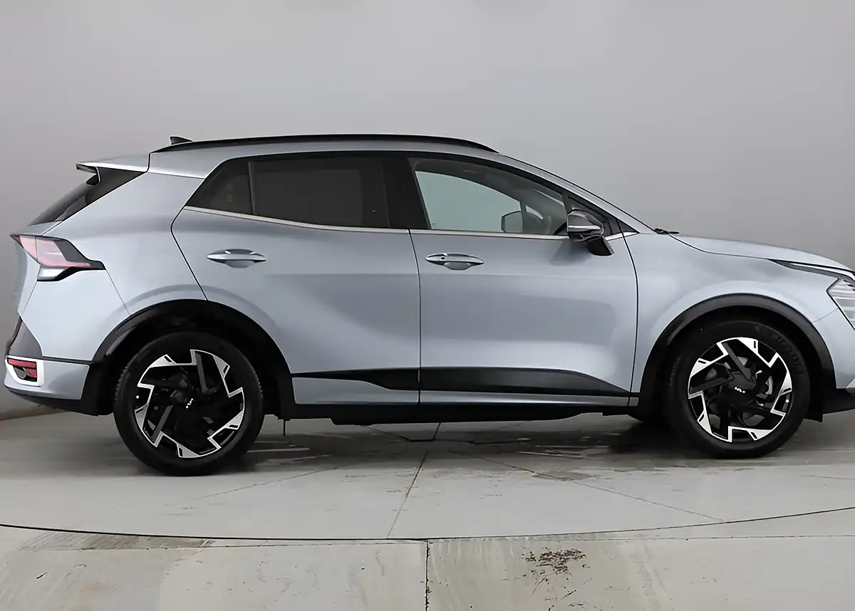 Used 2025 Kia Sportage GT-Line 's' Silver - Interior and Exterior details 3