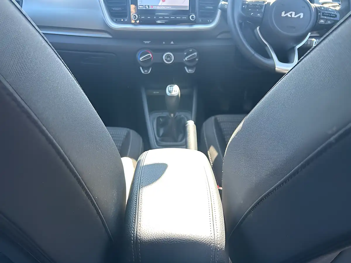 Used 2025 Kia Stonic 2 Grey - Interior and Exterior details 20