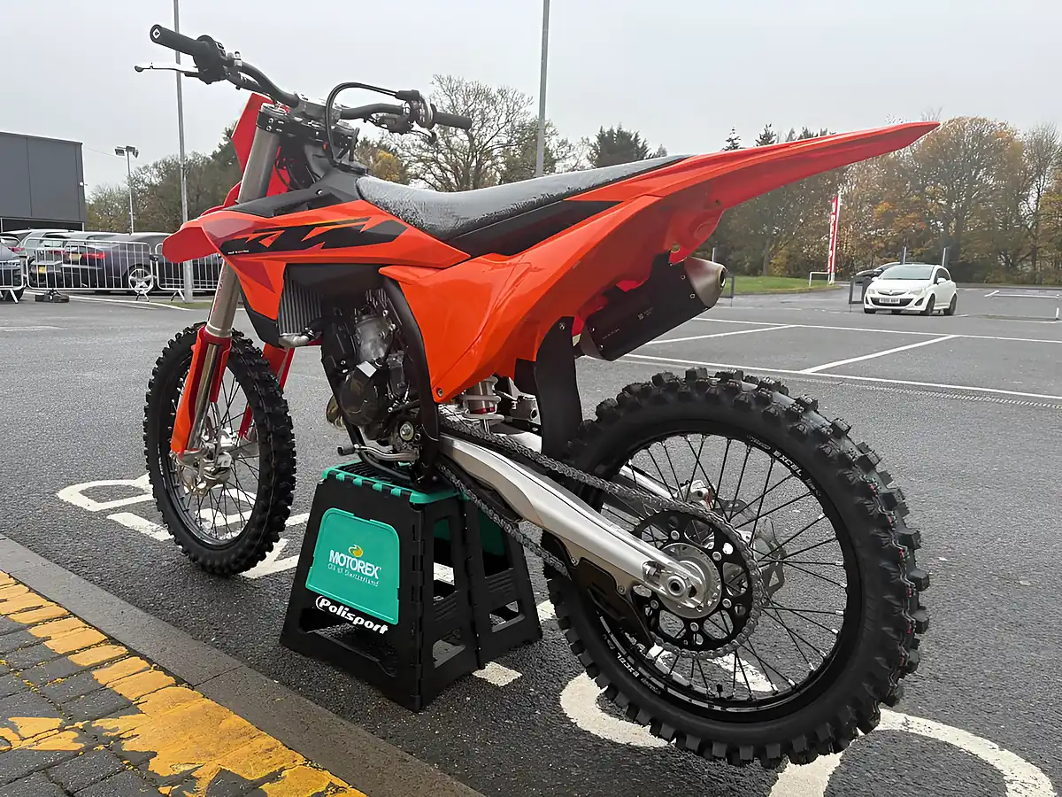 Used 2025 Ktm 150 Sx Orange - Interior and Exterior details 9