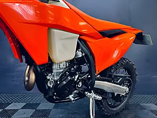 Used 2025 Ktm 250 Exc-F Orange - Interior and Exterior details 11