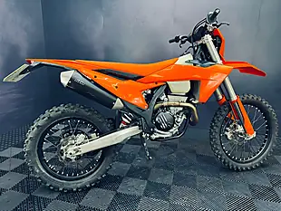 Used 2025 Ktm 250 Exc-F Orange - Interior and Exterior details 12
